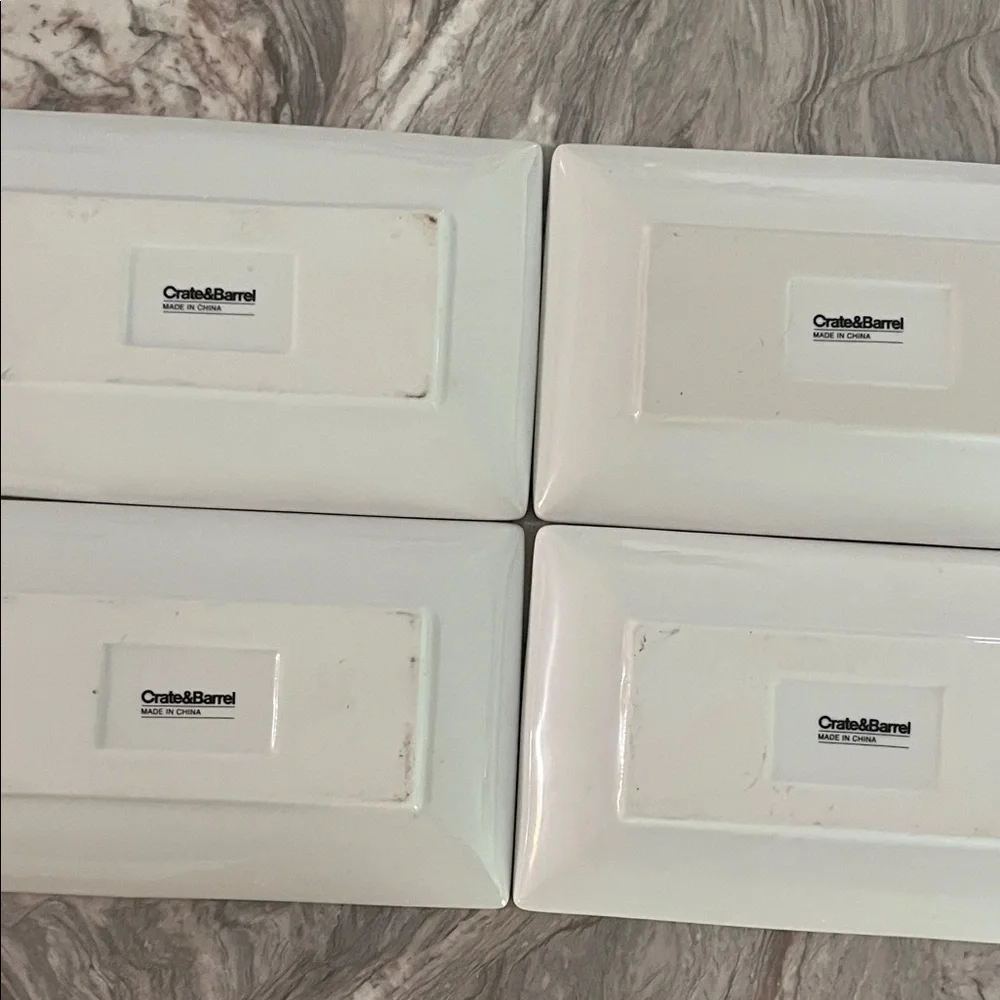Crate&Barrel Beer-Themed Rectangular Plates Set